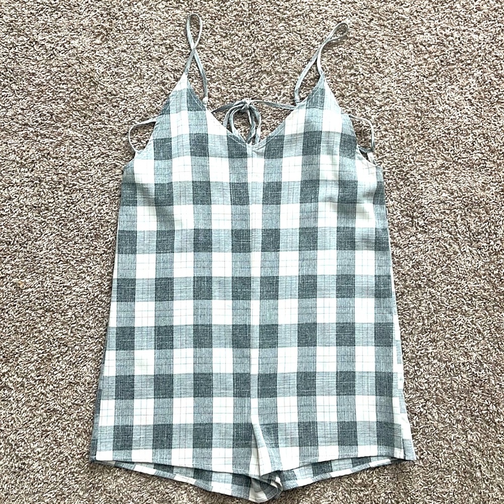 Lightweight romper